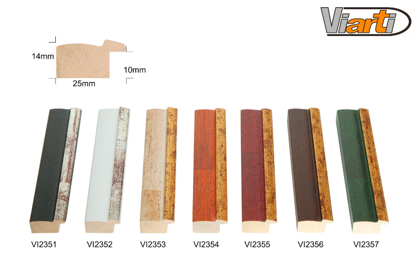 Wooden moulding 17/83